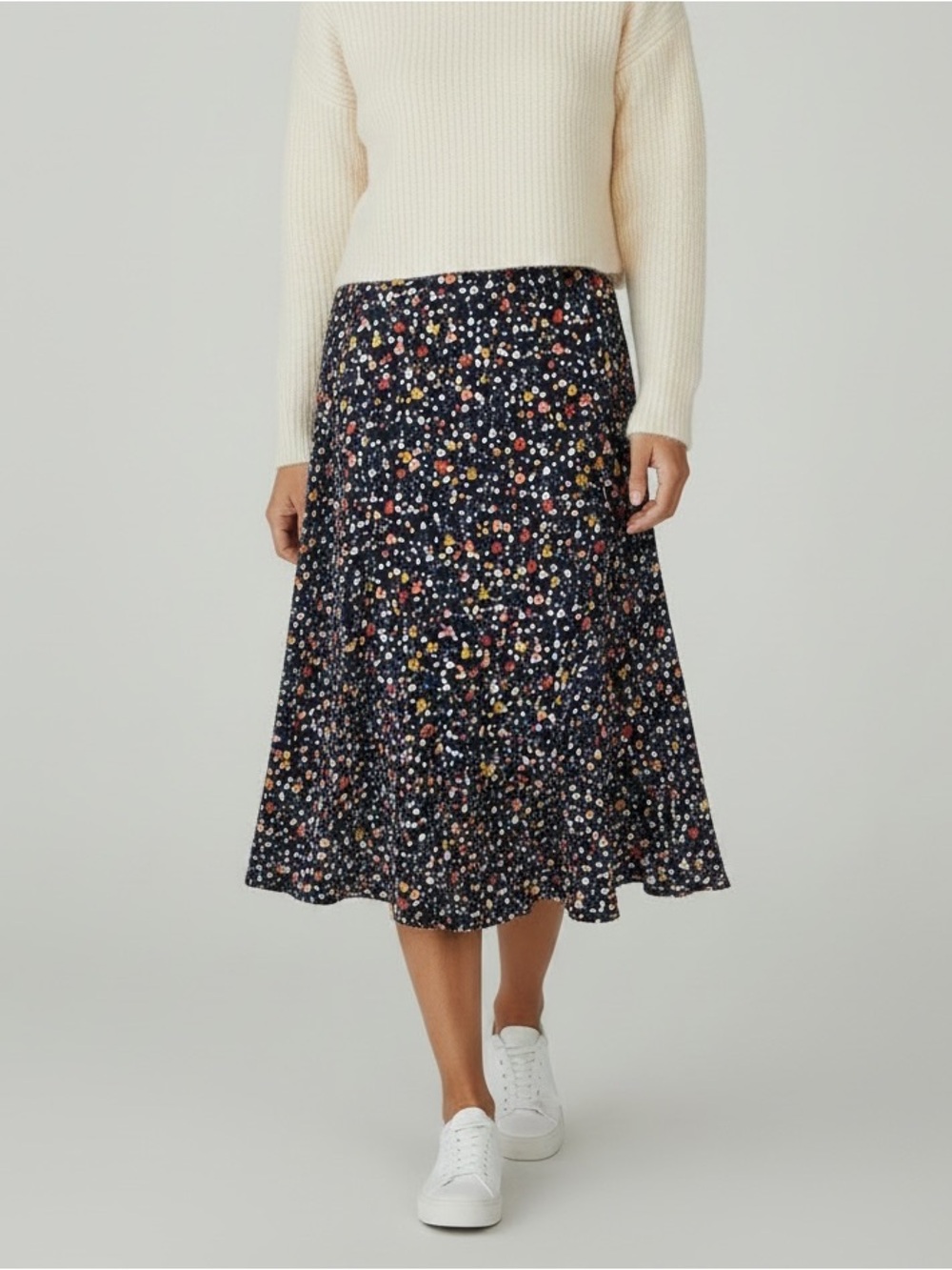 🦹🏼♀️ LOFT Splatter Heart Print Midi Slip Skirt